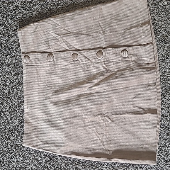 Magnolia skirt - Picture 1 of 3